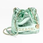 CHANEL-22-MINI-HANDBAG-1-6.jpg
