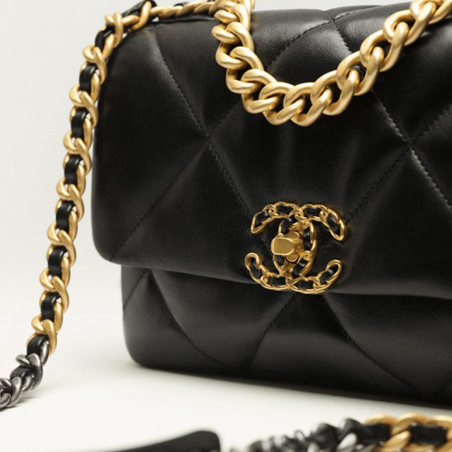 CHANEL-Black-Lambskin-19-Handbag-4.jpg