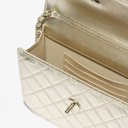 CLUTCH-WITH-CHAIN-3.jpg