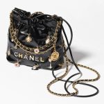 Chanel-22-Mini-Handbag-1.jpg