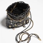 Chanel-22-Mini-Handbag-1.jpg