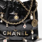 Chanel-22-Mini-Handbag-1.jpg