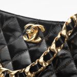 HOBO-HANDBAG-1-2.jpg