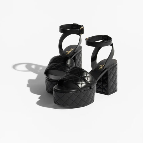 SANDALS-4.jpg