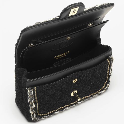 SMALL-CLASSIC-HANDBAG-3-8.jpg